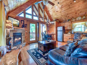 Artistic Mountain, 2 Bedrooms, Sleeps 8, Hot Tub, Mtn View, Jetted Tub